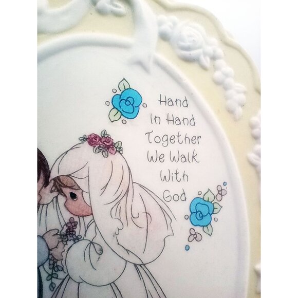 Vintage Precious Moments Ceramic Wall Plaque Hand In Hand Together We Walk God - Picture 5 of 12